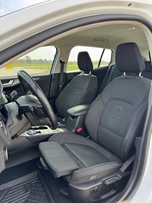Ford Focus Karavan 2,0tdci automatik Active, fotografija 17