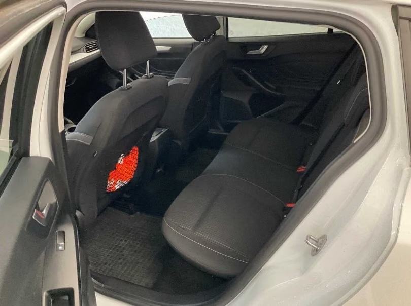 Ford Focus Karavan 2,0 automatik, fotografija 8