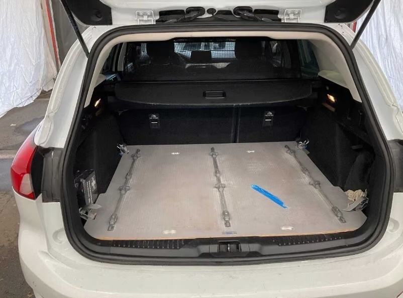 Ford Focus Karavan 2,0 automatik, fotografija 9