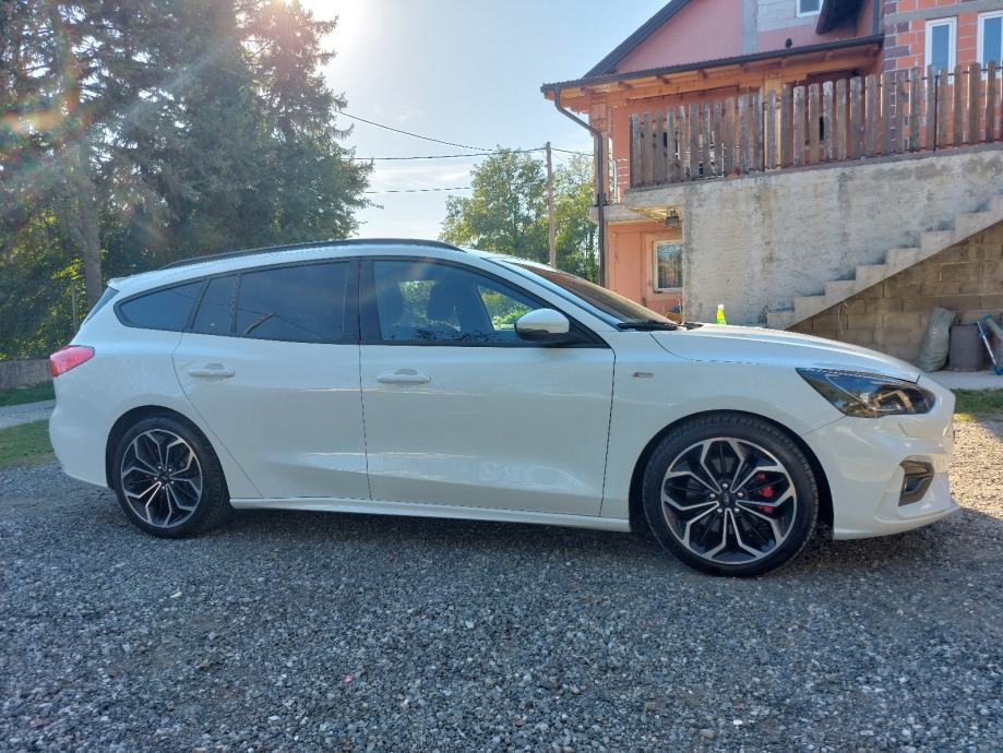 Ford Focus Karavan ST-Line 2,0 EcoBlue, fotografija 5