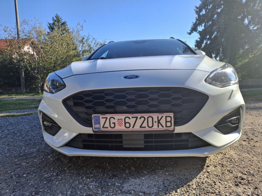 Ford Focus Karavan ST-Line 2,0 EcoBlue, fotografija 3
