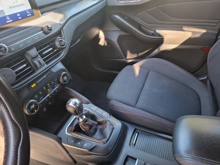 Ford Focus Karavan ST-Line 2,0 EcoBlue, fotografija 14