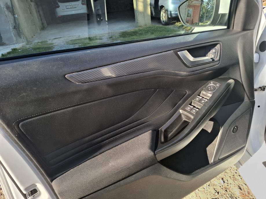Ford Focus Karavan ST-Line 2,0 EcoBlue, fotografija 15