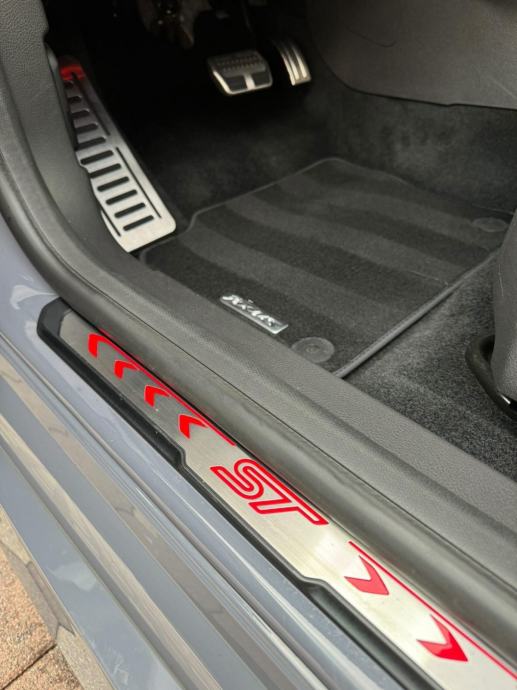 Ford Focus ST 2.0 tdci PERFORMANCE, fotografija 17