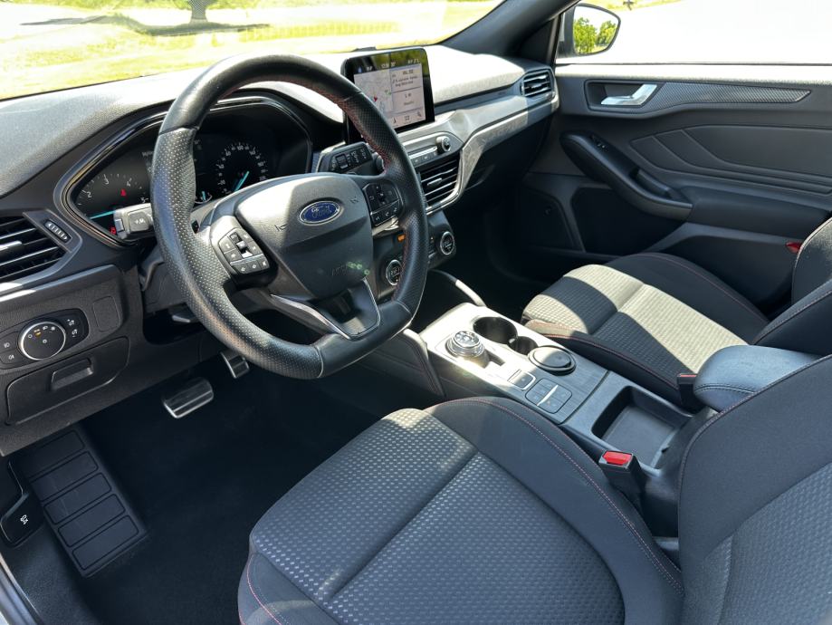 Ford Focus ST-LINE 2.0 EcoBlue LED-KAM-ACC-LINE-B&O-KEYLESS, fotografija 15