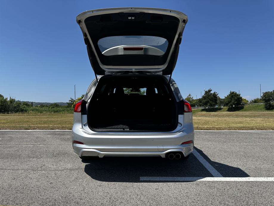 Ford Focus ST-LINE 2.0 EcoBlue LED-KAM-ACC-LINE-B&O-KEYLESS, fotografija 9