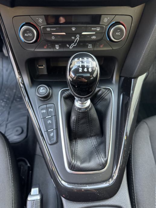 Ford Focus ST-Line 2,0 TDCi, fotografija 16