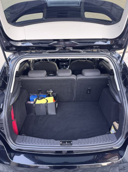 Ford Focus ST-Line 2,0 TDCi, fotografija 10