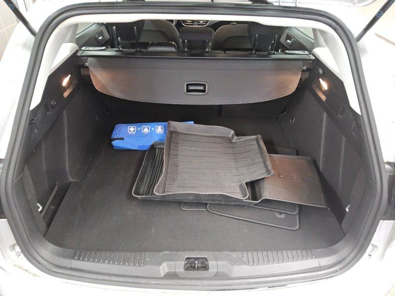 Ford Focus Turnier 1.0 EcoBoost Titanium • LED • navigacija, fotografija 11