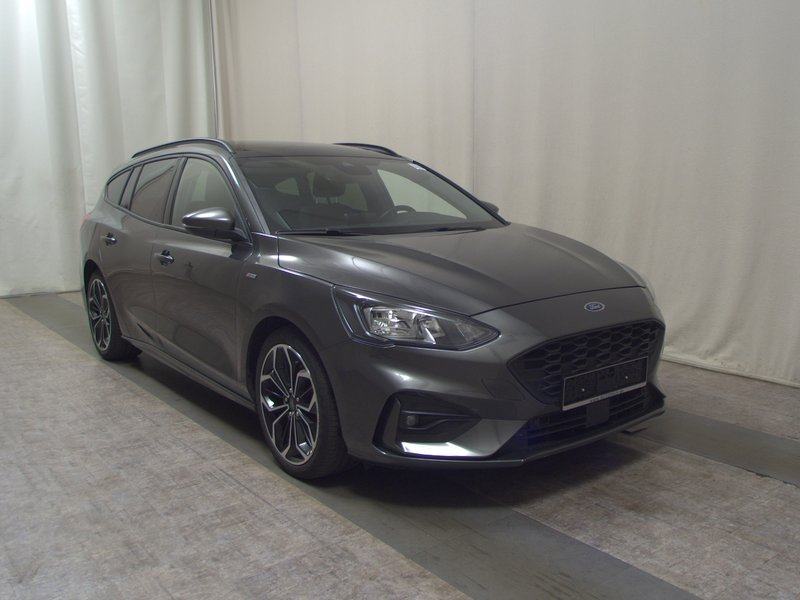 Ford Focus Turnier 1.5 EcoBlue ST-Line X automatik • panorama • LED, fotografija 3