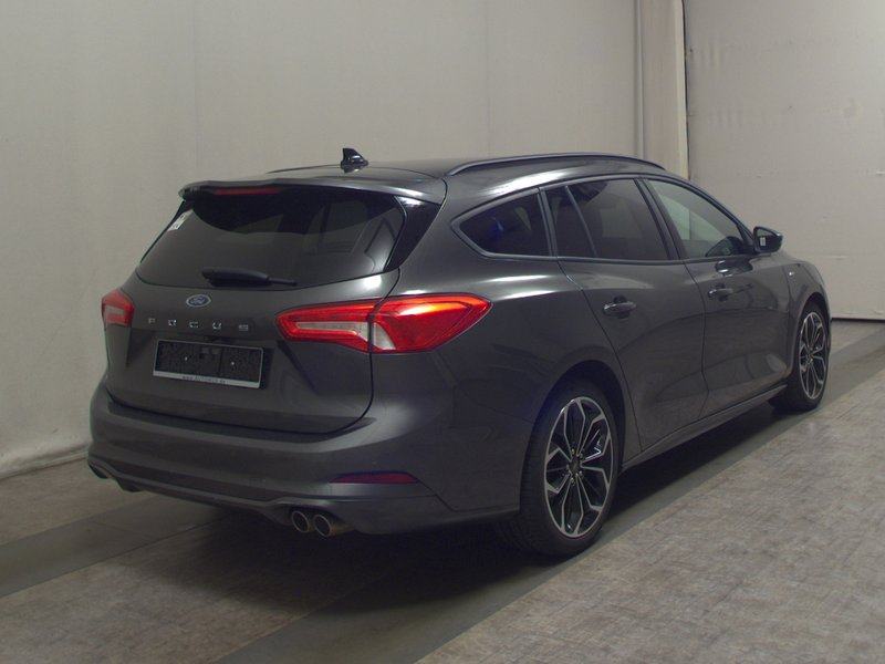 Ford Focus Turnier 1.5 EcoBlue ST-Line X automatik • panorama • LED, fotografija 4