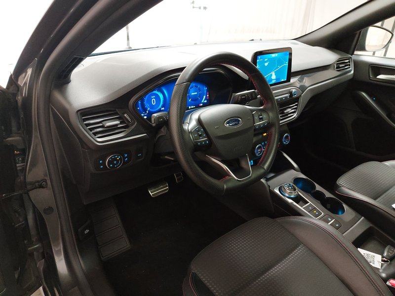 Ford Focus Turnier 1.5 EcoBlue ST-Line X automatik • panorama • LED, fotografija 8
