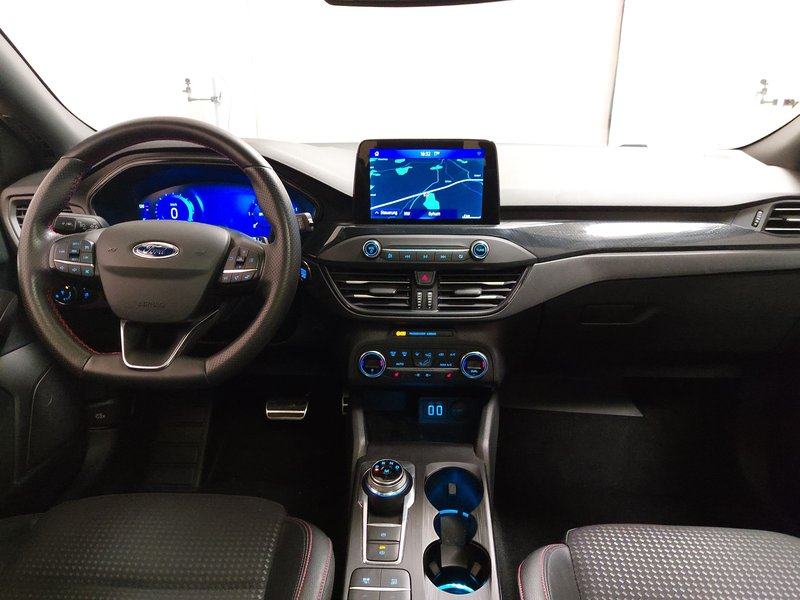 Ford Focus Turnier 1.5 EcoBlue ST-Line X automatik • panorama • LED, fotografija 12