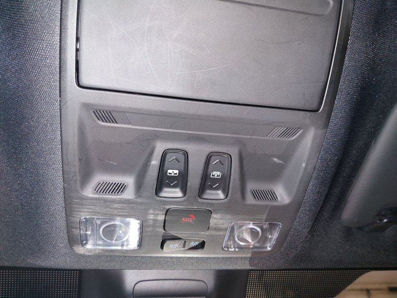Ford Focus Turnier 1.5 EcoBlue ST-Line X automatik • panorama • LED, fotografija 13