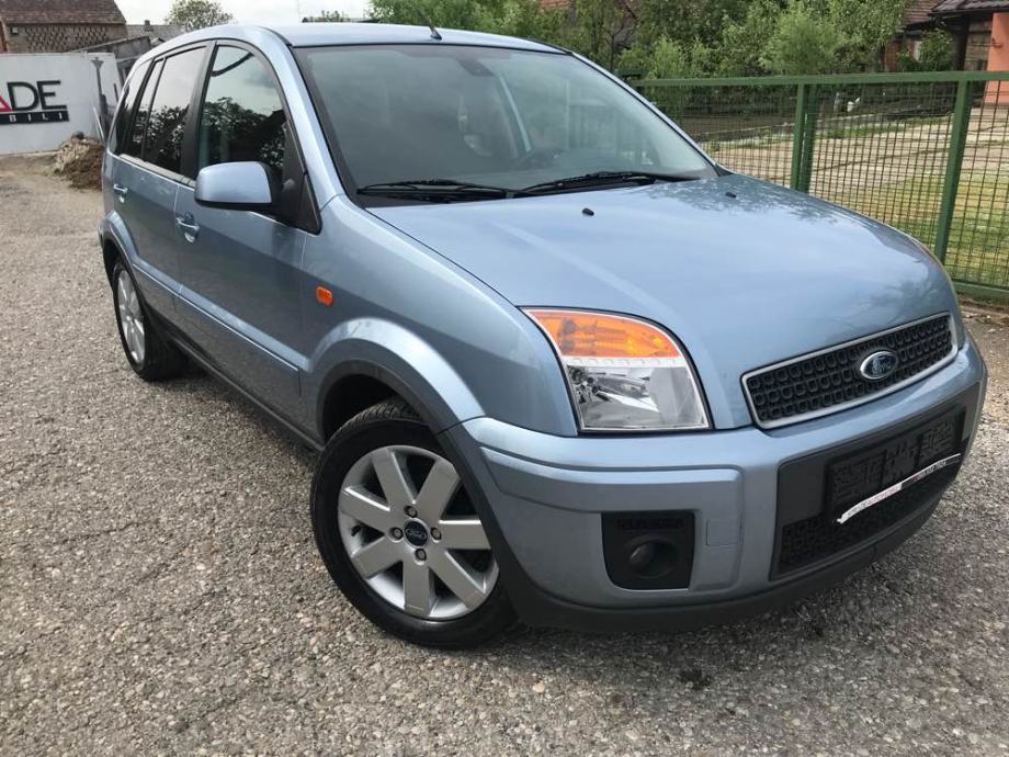 Ford fusion cross