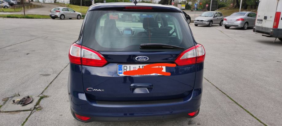 Ford Grand C-Max 1,5tdci reg.12.2026,veliki servis, fotografija 9