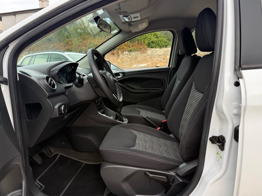 FORD Ka 1.2 *potpuno novi redizajn model/reg. godinu dana/5 vrata*, fotografija 13