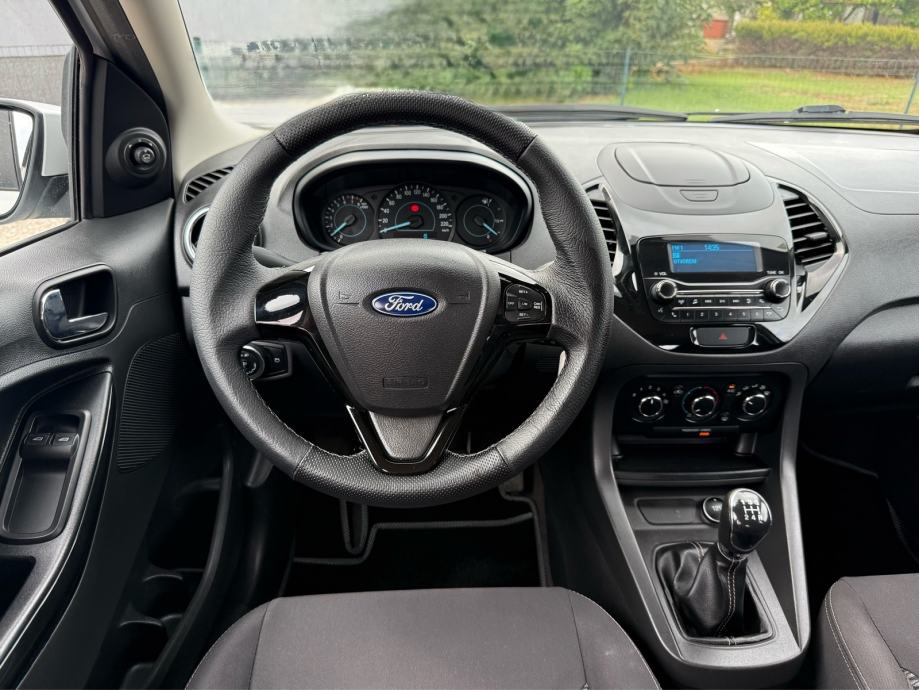FORD Ka 1.2 *potpuno novi redizajn model/reg. godinu dana/5 vrata*, fotografija 15