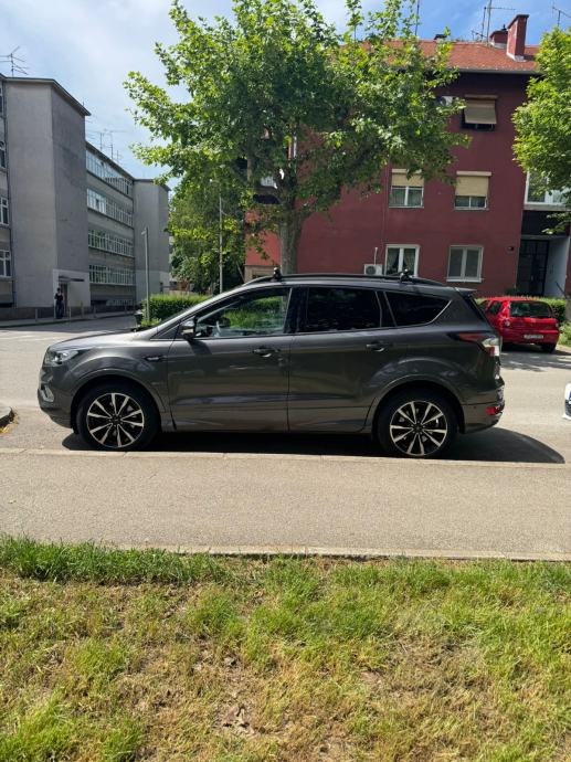 Ford Kuga 1,5 dizel,automatik,ST Line, fotografija 9