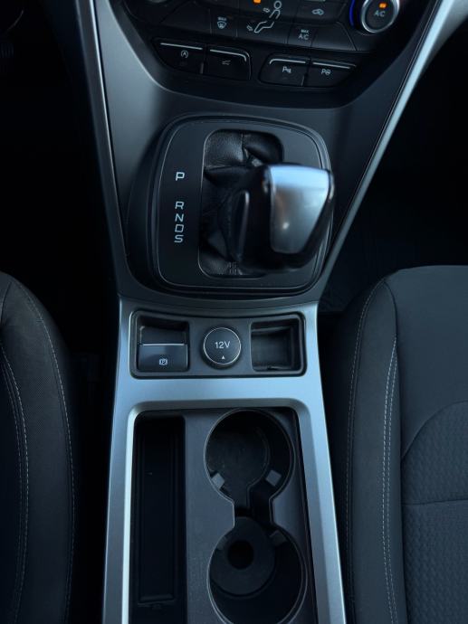 Ford Kuga 1,5 automatik, fotografija 16