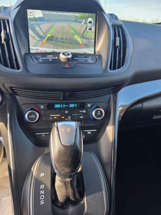 Ford Kuga 1,5 Automatik ☆Titanium☆Panorama☆Odličan☆, fotografija 10