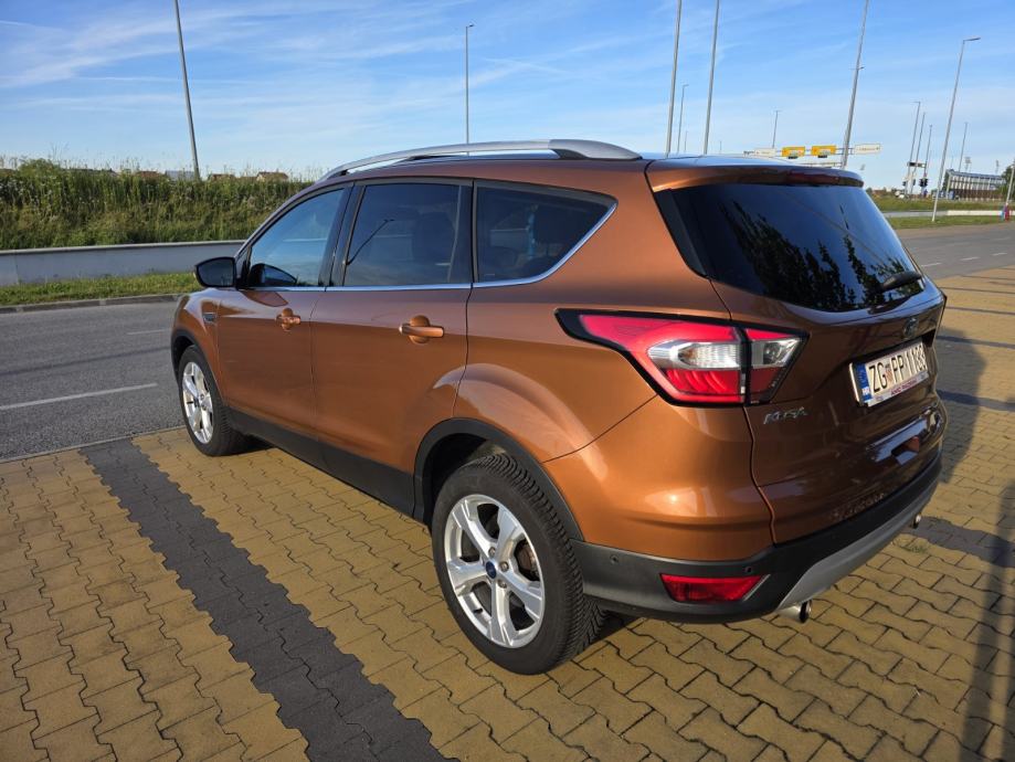 Ford Kuga 1,5 Automatik ☆Titanium☆Panorama☆Odličan☆, fotografija 5