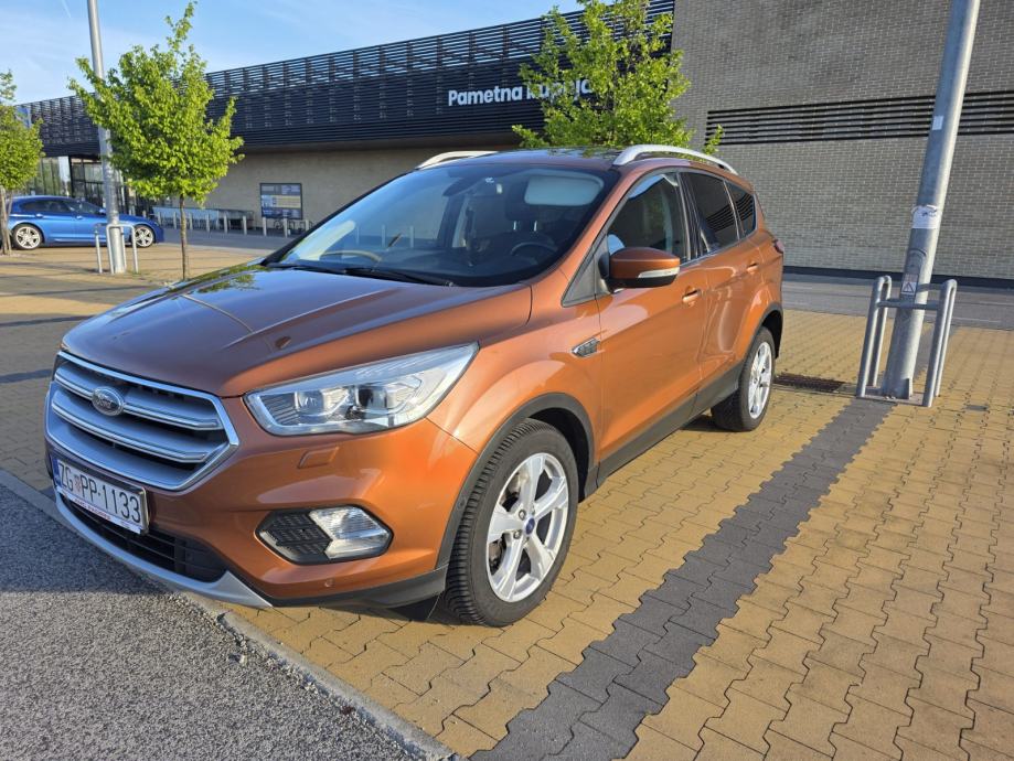 Ford Kuga 1,5 Automatik ☆Titanium☆Panorama☆Odličan☆, fotografija 2