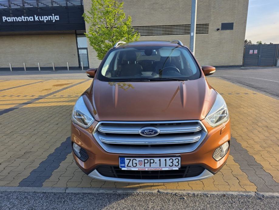 Ford Kuga 1,5 Automatik ☆Titanium☆Panorama☆Odličan☆, fotografija 3