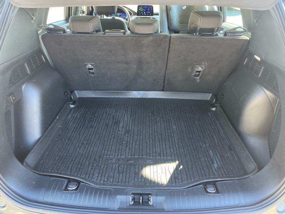 Ford Kuga 1,5 EcoBlue 120 KS Titanium, fotografija 11