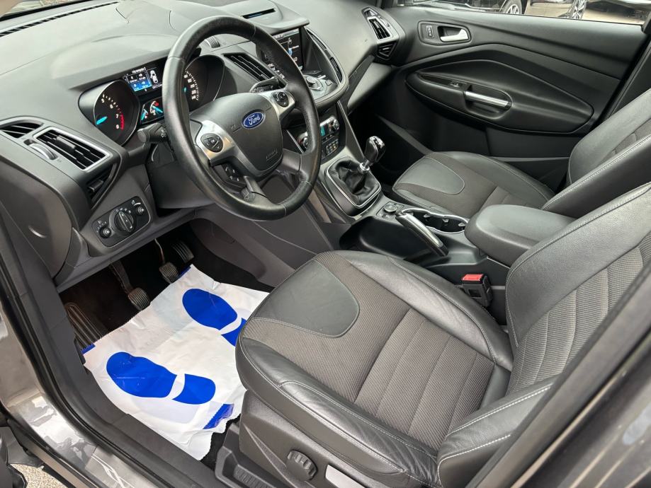 Ford Kuga 1,5, fotografija 11