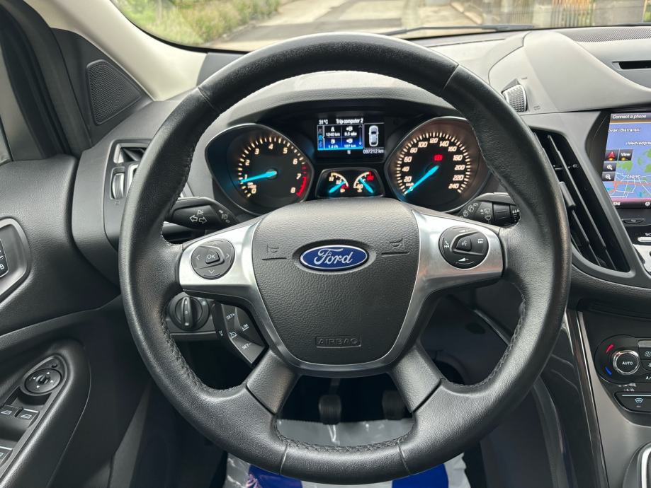 Ford Kuga 1,5, fotografija 17