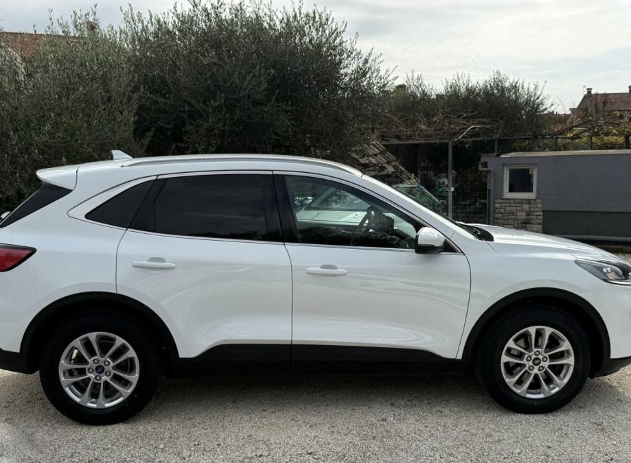FORD Kuga 1.5 TDCi Titanium *registracija godinu dana/max oprema*, fotografija 8
