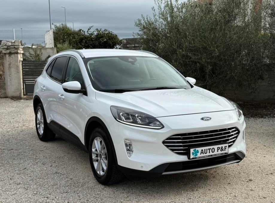 FORD Kuga 1.5 TDCi Titanium *registracija godinu dana/max oprema*, fotografija 9