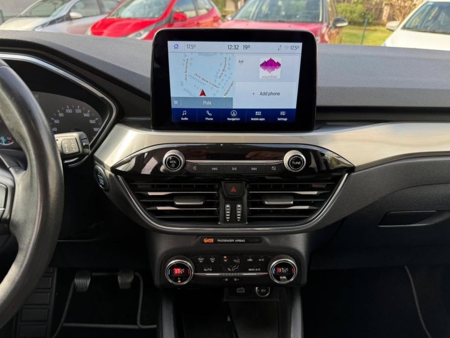 FORD Kuga 1.5 TDCi Titanium *registracija godinu dana/max oprema*, fotografija 14