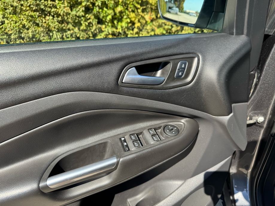 Ford Kuga 1.5tdci 120ks 2018., fotografija 16