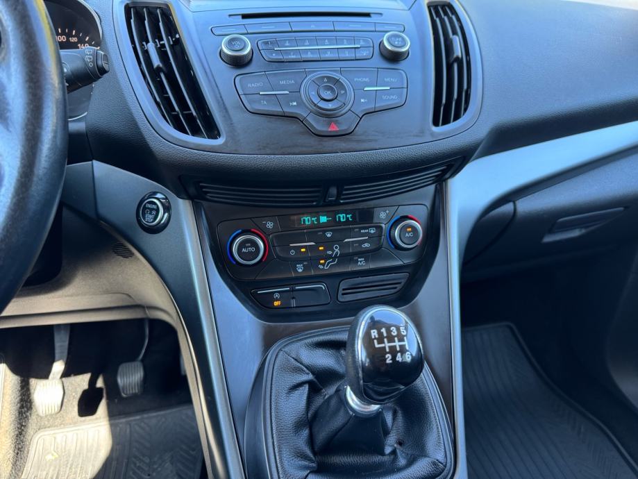 Ford Kuga 1.5tdci 120ks 2018., fotografija 11