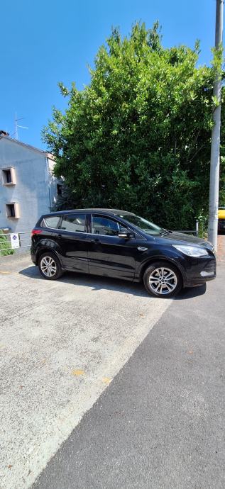 Ford Kuga 2,0 automatik, fotografija 4