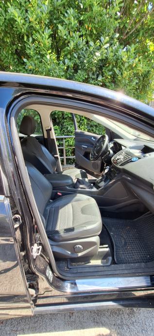 Ford Kuga 2,0 automatik, fotografija 8