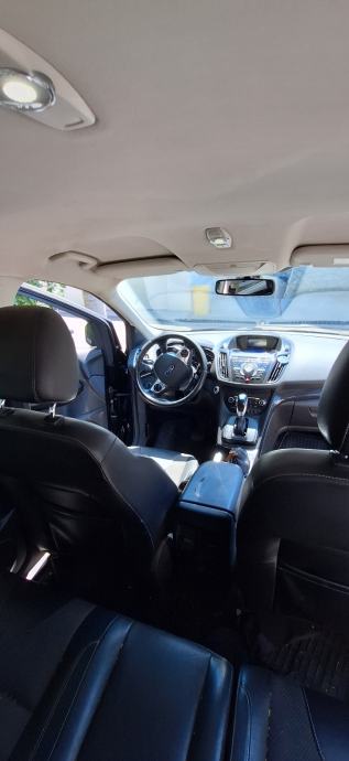 Ford Kuga 2,0 automatik, fotografija 12
