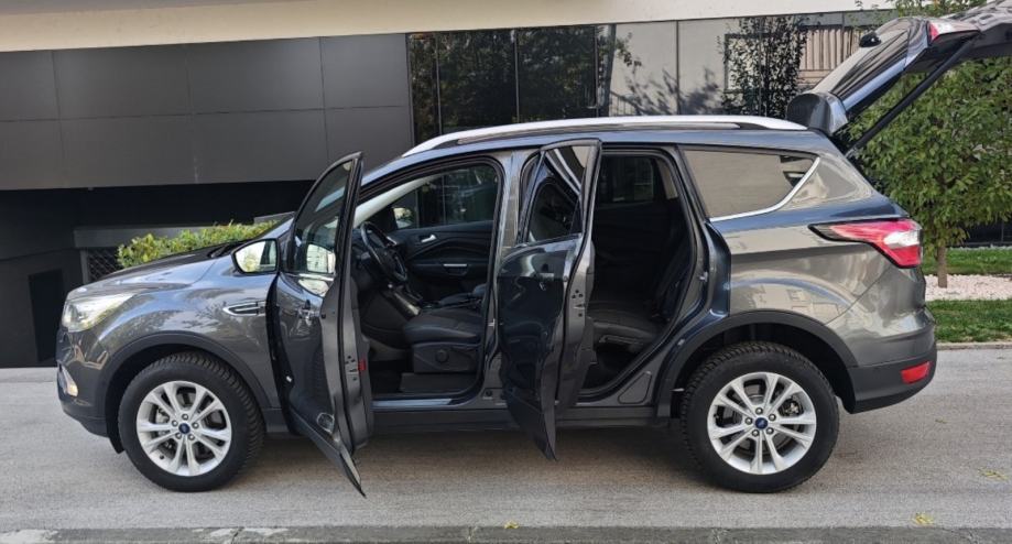 Ford Kuga 2,0 TDCi 4x4, automat, kamera 360, keylles, navig. kao NOV, fotografija 3