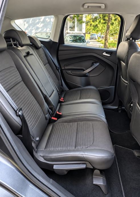 Ford Kuga 2,0 TDCi 4x4, automat, kamera 360, keylles, navig. kao NOV, fotografija 14