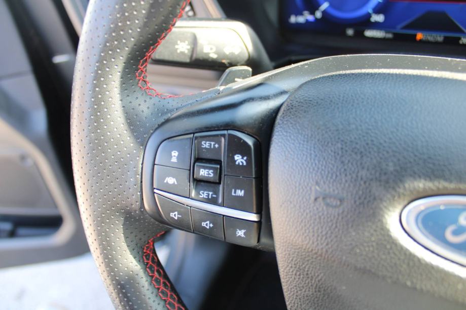 Ford Kuga 2.0 TDCi AUTOMATIK ST Line *LED, NAVIGACIJA, KAMERA*, fotografija 17