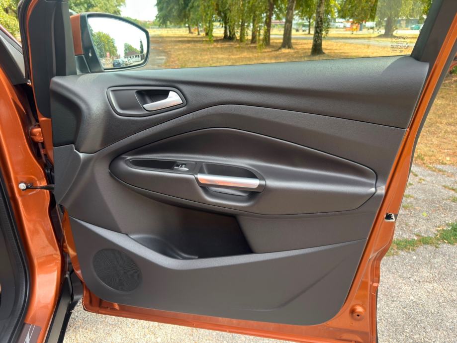 Ford Kuga 2,0 TDCi TITANIUM-XENON-NAVI-TEMP-R.KAMERA-GR.SJEDALA-ALU 19, fotografija 19