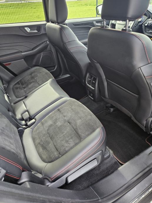 Ford Kuga 2,5 PHEV, fotografija 14