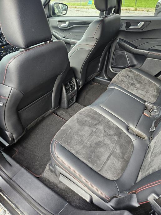 Ford Kuga 2,5 PHEV, fotografija 16