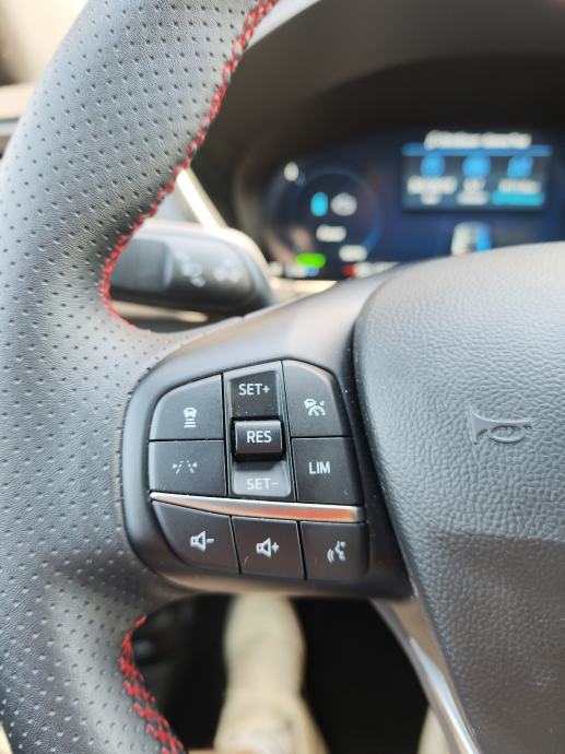 Ford Kuga 2,5 Plug-in Hybrid ST Line X HR Auto Tvornička garancija, fotografija 9