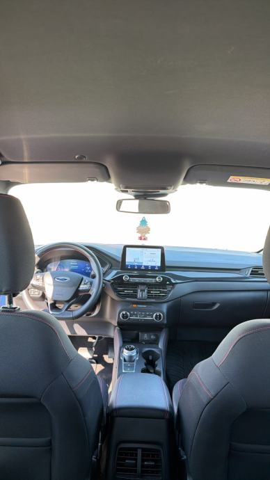 Ford Kuga 2,5 PHEV Hybrid ST Line, fotografija 11