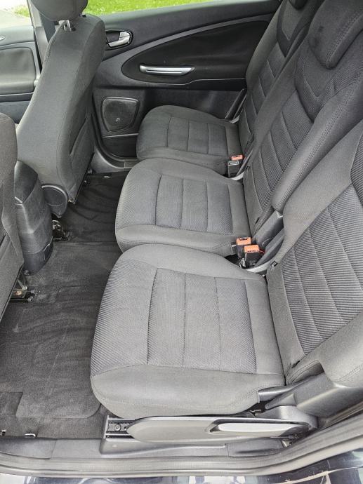 Ford S-Max 2,0, fotografija 13