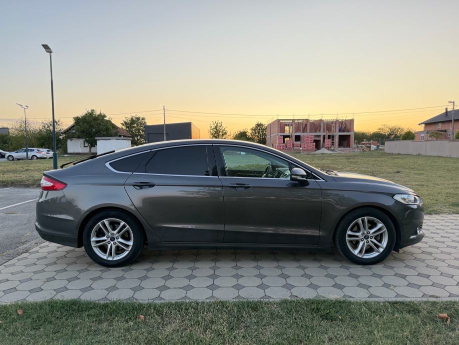 Ford Mondeo 1.5 TDCi, fotografija 2