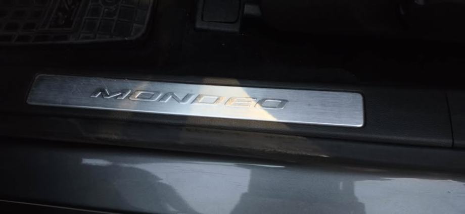 Ford Mondeo 1.6 TDCi 2015. • NAVI • KAMERA • PARK ASSIST • REGISTRIRAN, fotografija 20